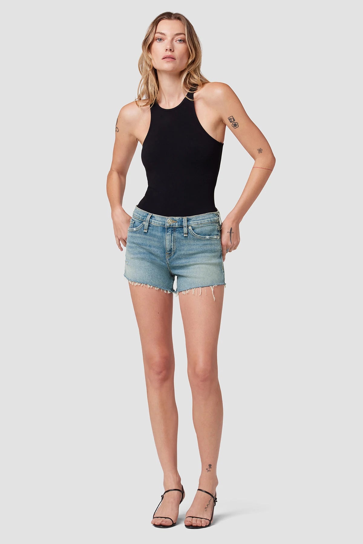 Gemma Mid Rise Cut Off Shorts - Pearls