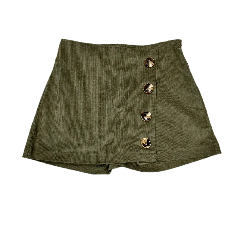 Shorts Midi By Urban Romantics In Green, Size: M